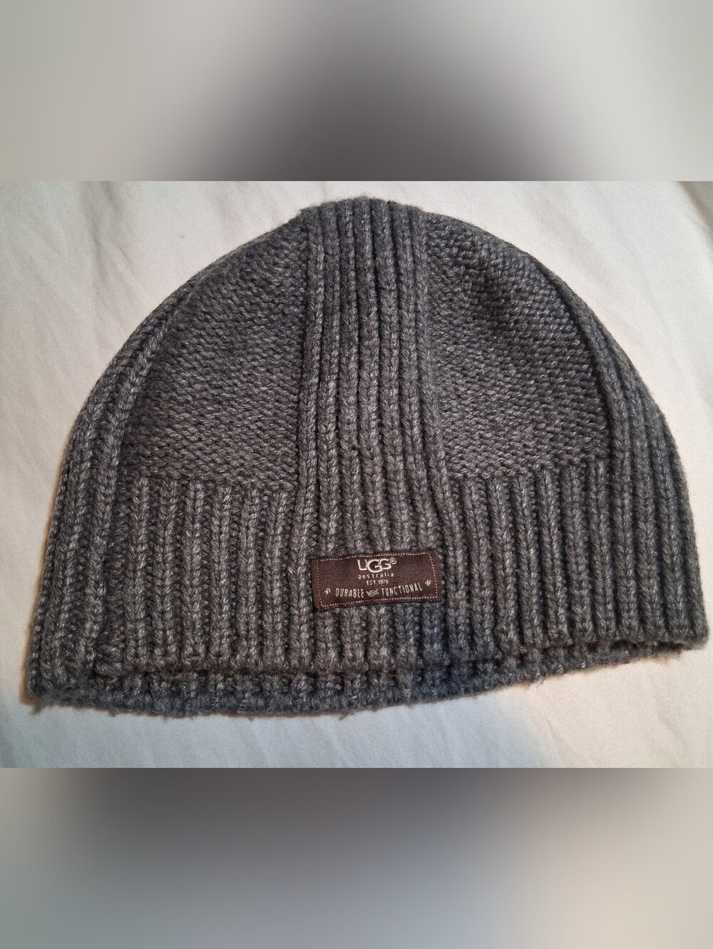 UGG Australia Gray Ribbed Knit Beanie Winter Hat Fleece Lined Logo Patch